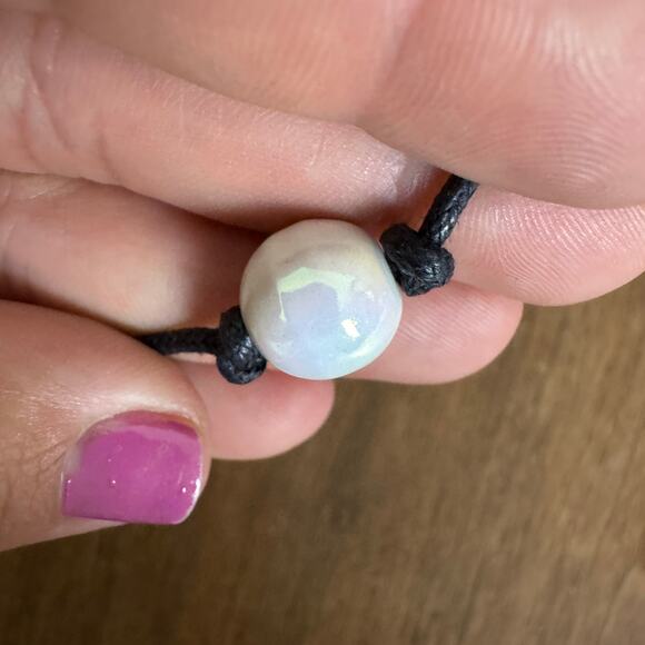 Artisan Handmade Faux Leather Cord Pearlescent Bead 16 inch‎ Necklace Choker - Picture 3 of 4